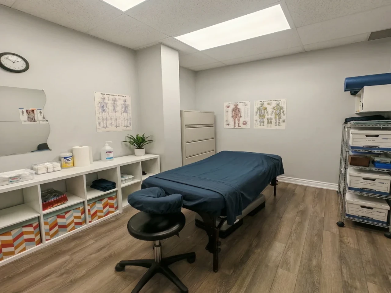 Pickering massage therapy treatment room1