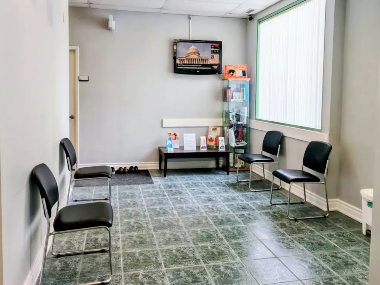 Pickering Physiotherapy waiting room